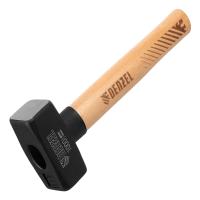 Кувалда, 1000 г, кованая головка, буковая рукоятка Denzel по ценам производителя в Москве с доставкой по всей России