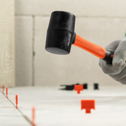 Киянка резиновая, 225 г, черная резина, фибергласовая рукоятка Sparta по ценам производителя в Москве с доставкой по всей России