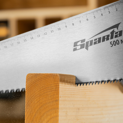 Ножовка по дереву, 500 мм, 7-8 TPI, каленый зуб, линейка, деревянная рукоятка Sparta по ценам производителя в Москве с доставкой по всей России