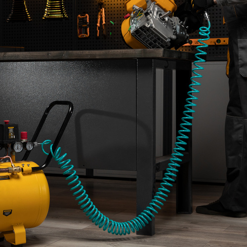 Полиуретановый спиральный шланг профессиональный BASF, 10 м, с быстросъемными соединениями Stels по ценам производителя в Москве с доставкой по всей России