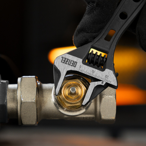 Ключ разводной 115 мм, CrV, кованый, укороченная рукоятка Denzel по ценам производителя в Москве с доставкой по всей России