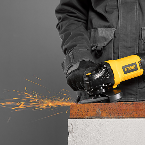 Машина шлифовальная угловая AGH125-1200A, 1200 Вт, 125 мм, 11000 об/мин Denzel по ценам производителя в Москве с доставкой по всей России