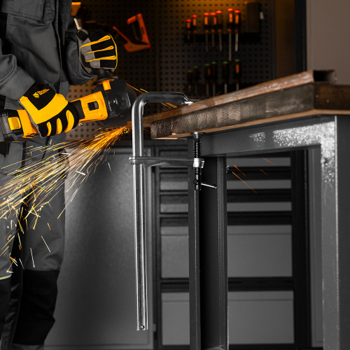 Струбцина F-образная, 80x400мм, кованая Denzel по ценам производителя в Москве с доставкой по всей России