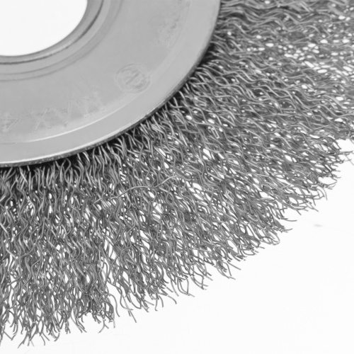 Щетка для УШМ, 125 мм, "Плоская", витая нержавеющая проволока 0.3 мм, посадка 22.2 мм Denzel по ценам производителя в Москве с доставкой по всей России