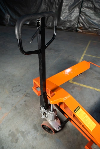 Тележка гидравлическая для рулонов 2500 кг 1150х1150 мм полиуретановые колеса TOR HZT по ценам производителя в Москве с доставкой по всей России