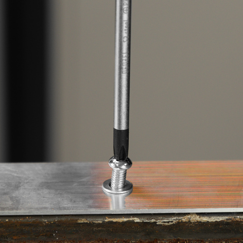 Отвертка, PH2х100 мм, S2, 3к рукоятка Denzel по ценам производителя в Москве с доставкой по всей России