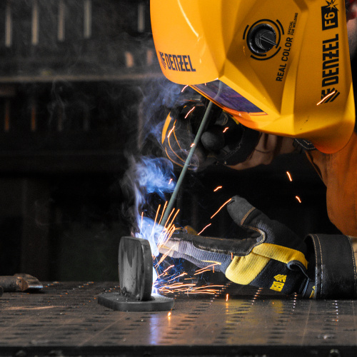 Аппарат инвертор. дуговой сварки DM-220 Standart, 220 А, ПВ 60% Denzel по ценам производителя в Москве с доставкой по всей России