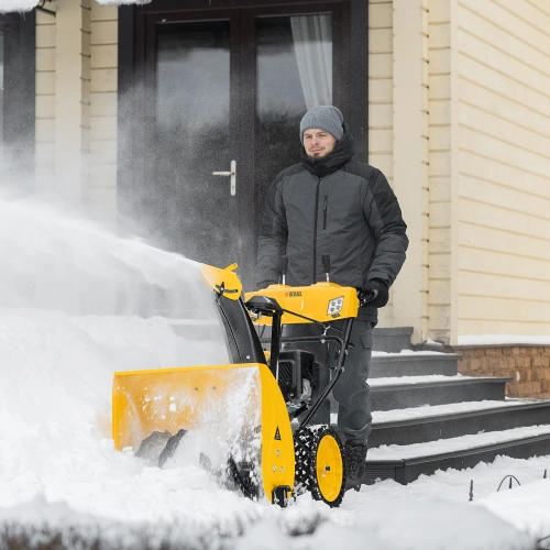 Бензиновая снегоуборочная машина SBM 610S PRO, 212 cc, электростартер, фара, обогрев Denzel по ценам производителя в Москве с доставкой по всей России