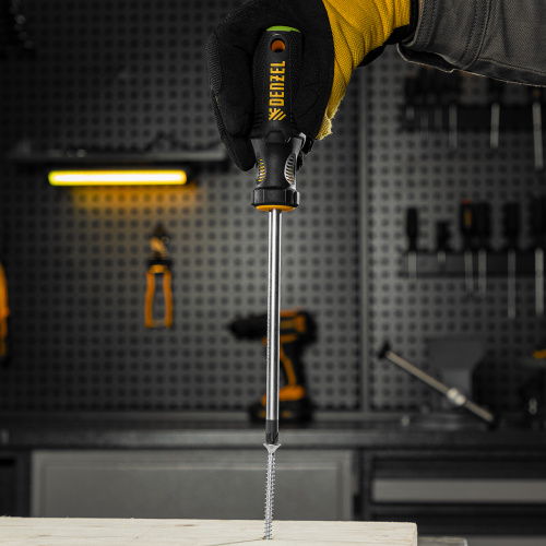 Отвертка PZ3x150 мм, CrV, трехкомпонентная рукоятка Denzel по ценам производителя в Москве с доставкой по всей России