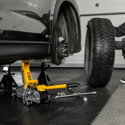 Домкрат гидравлический подкатной с фиксатором, 2 т, 130-330 мм Denzel по ценам производителя в Москве с доставкой по всей России