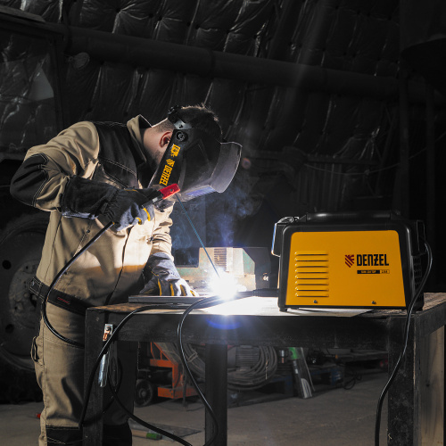 Аппарат инвертор. дуговой сварки SDM-220 Top, 220 А, ПВ 60% кейс Denzel по ценам производителя в Москве с доставкой по всей России