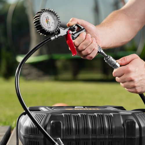 Компрессор воздушный DL1100 1.1 кВт, 180 л/мин, с набором аксессуаров Denzel по ценам производителя в Москве с доставкой по всей России