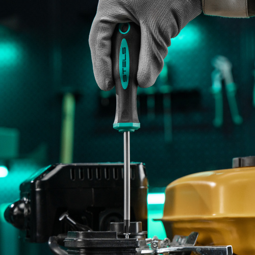 Набор инструментов, 1/2",3/8", 1/4", CrV, пластиковый кейс 142 предмета Stels по ценам производителя в Москве с доставкой по всей России