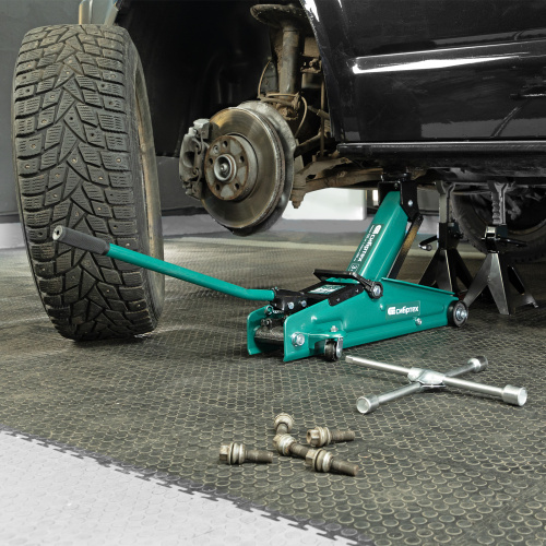 Домкрат гидравлический подкатной, 3 т, 135-400 мм Сибртех по ценам производителя в Москве с доставкой по всей России