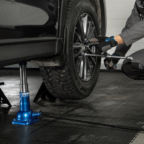 Домкрат механический бутылочный, 2 т, h подъема 180-395 мм, 2 части (домкрат, ручка) Stels по ценам производителя в Москве с доставкой по всей России