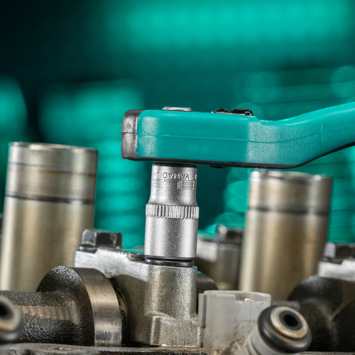 Набор инструментов, 1/2", 1/4", CrV, 12 гранные головки, пластиковый кейс, 76 предметов Stels по ценам производителя в Москве с доставкой по всей России