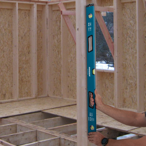 Уровень алюминиевый, 1000 мм, усиленный с ударопрочными заглушками, рукоятки, 3 глазка Gross по ценам производителя в Москве с доставкой по всей России