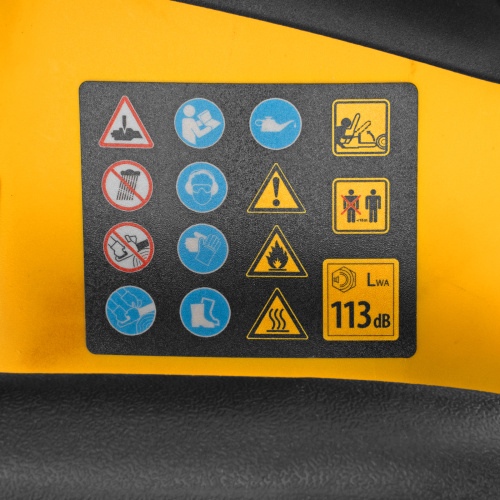 Пила цепная бензиновая DS-5218, шина 45 см, 52 см3, 3 л.с, шаг 0,325, паз 1,5 мм, 72 звена Denzel по ценам производителя в Москве с доставкой по всей России