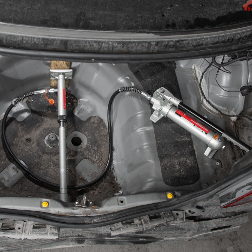 Растяжка гидравлическая, 4 т, набор из 17 предметов, 7 сменных насадок, в пластиковом кейсе Matrix по ценам производителя в Москве с доставкой по всей России