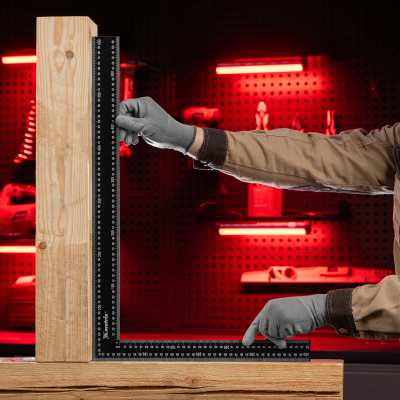 Угольник, 400 х 600 мм, цельнометаллический Matrix по ценам производителя в Москве с доставкой по всей России