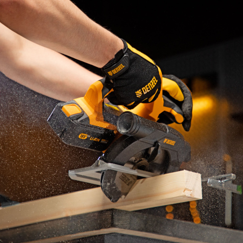 Пила циркулярная аккумуляторная бесщет. CCS-165, 18В Li-Ion Denzel по ценам производителя в Москве с доставкой по всей России