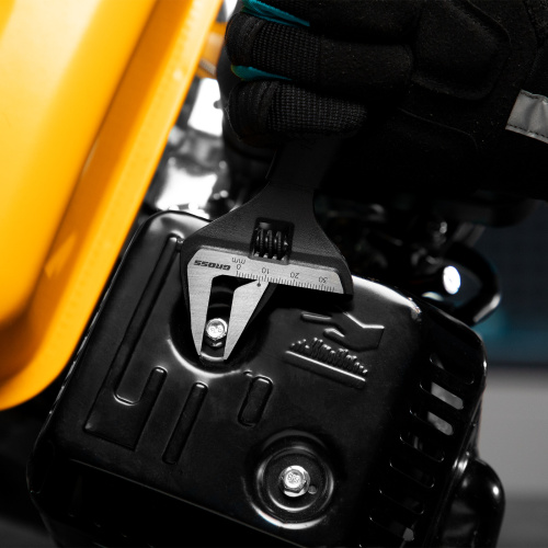 Ключ разводной, 150 мм, CrV, тонкие губки, защитные насадки Gross по ценам производителя в Москве с доставкой по всей России