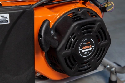 Генератор бензиновый 8,0 кВт 220В 27 л с электростартером и колесами TOR KM11000H по ценам производителя в Москве с доставкой по всей России