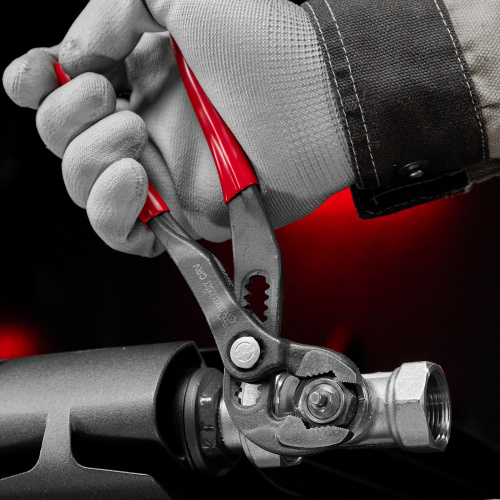 Клещи переставные 180 мм, кнопочный механизм, хром-ванадий, обливные рукоятки Matrix по ценам производителя в Москве с доставкой по всей России