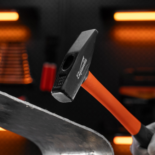 Молоток слесарный, 500 г, фибергласовая обрезиненная рукоятка Sparta по ценам производителя в Москве с доставкой по всей России