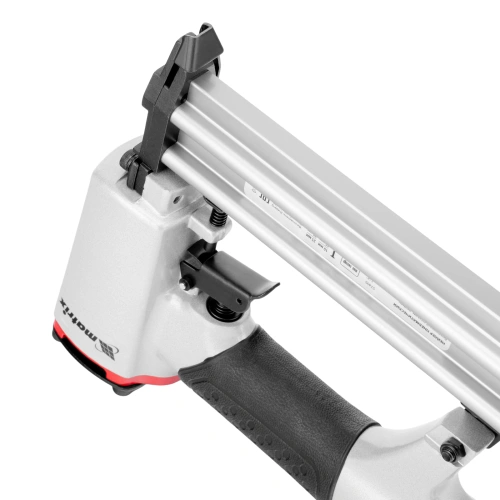 Нейлер пневматический для гвоздей от 10 до 32 мм Matrix по ценам производителя в Москве с доставкой по всей России