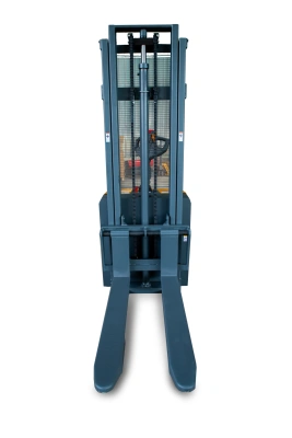 Штабелер самоходный 1,5 т 3,0 м XILIN CDD15K-EN 24/105 В/Ач с раздвижными вилами (с платформой) по ценам производителя в Москве с доставкой по всей России