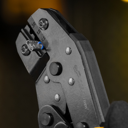 Клещи для обжима неизолированных наконечников НК и НВ, разъемов РП, 0,25 - 2,5 мм2 Denzel по ценам производителя в Москве с доставкой по всей России