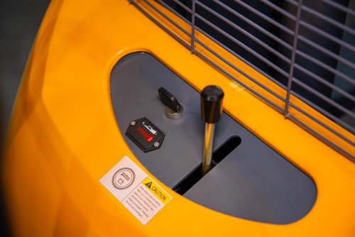 Штабелер гидравлический с электроподъемом 1,5 т 3,0 м XILIN CDD15B-E с раздвижными вилами по ценам производителя в Москве с доставкой по всей России