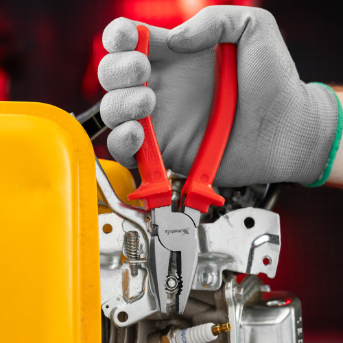 Плоскогубцы Econom, 160 мм, шлифованные, пластмассовые рукоятки Matrix по ценам производителя в Москве с доставкой по всей России