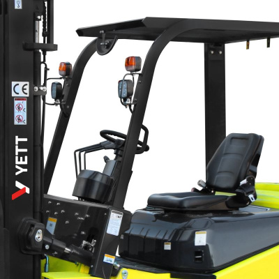 Дизельный погрузчик с японским двигателем YETT DRP25-M1K2C-M300-3W по ценам производителя в Москве с доставкой по всей России