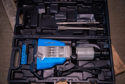 Молоток отбойный электрический ТОR DH16T 1900ВТ 60Дж HEX30 по ценам производителя в Москве с доставкой по всей России