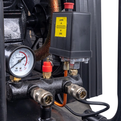 Компрессор масляный ременной AEROMAX 550/100 купить в Москве с доставкой по всей России | ProtosMarket.ru