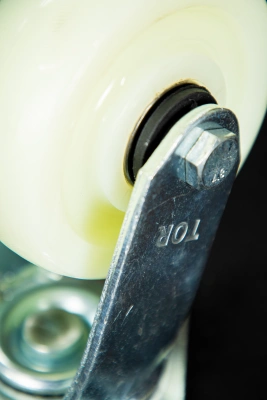 Колесо большегрузное поворотное SCdnb 63 150 мм полипропиленовое с тормозом по ценам производителя в Москве с доставкой по всей России