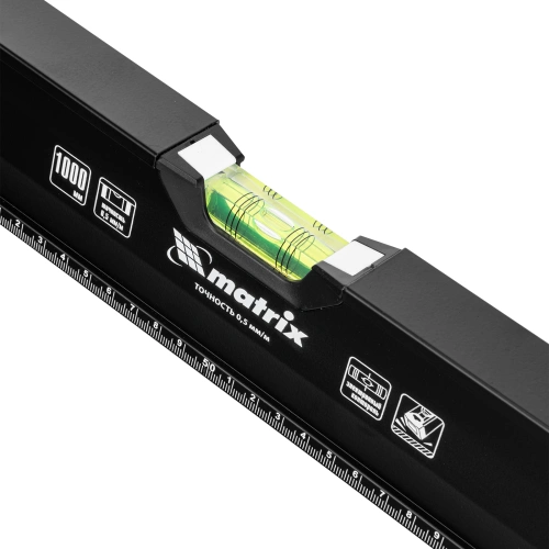 Уровень алюминиевый, усиленный, фрезерованный, 3 глазка, двухкомпонентные рукоятки, 1000 мм Matrix по ценам производителя в Москве с доставкой по всей России