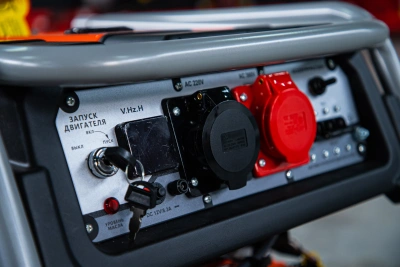 Генератор бензиновый 8,0 кВт 220В/380В с электростартером TOR KM11000HE по ценам производителя в Москве с доставкой по всей России