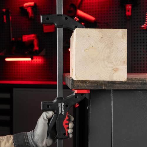 Струбцина универсальная F-образная, 760 х 1065 х 90 мм, пластмассовый корпус Matrix по ценам производителя в Москве с доставкой по всей России