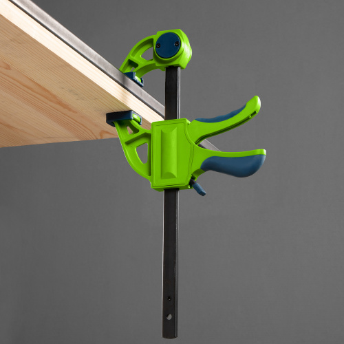 Струбцина F-образная, быстрозажимная, 150 х 70 х 360 мм, пластиковый корпус, фиксатор, двухкомпонентная рукоятка Сибртех по ценам производителя в Москве с доставкой по всей России