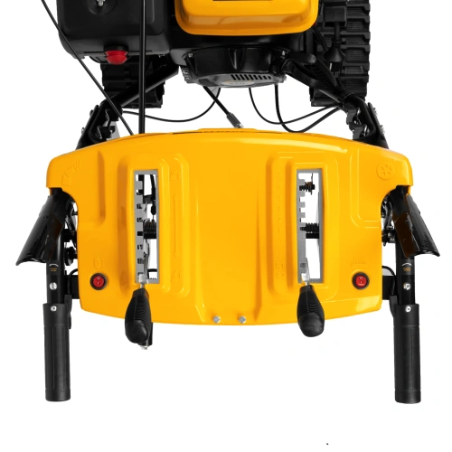 Бензиновая снегоуборочная машина SBL 711DT PRO, 420cc, гусеницы, эл.старт, блок. дифф. Denzel по ценам производителя в Москве с доставкой по всей России