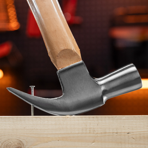 Молоток-гвоздодер, 450 г, боек 27 мм, деревянная рукоятка Sparta по ценам производителя в Москве с доставкой по всей России