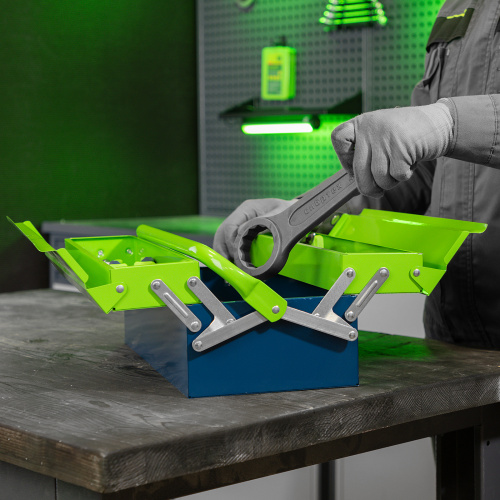 Ящик для инструмента, 430 х 200 х 160 мм, три секции, металлический Сибртех по ценам производителя в Москве с доставкой по всей России