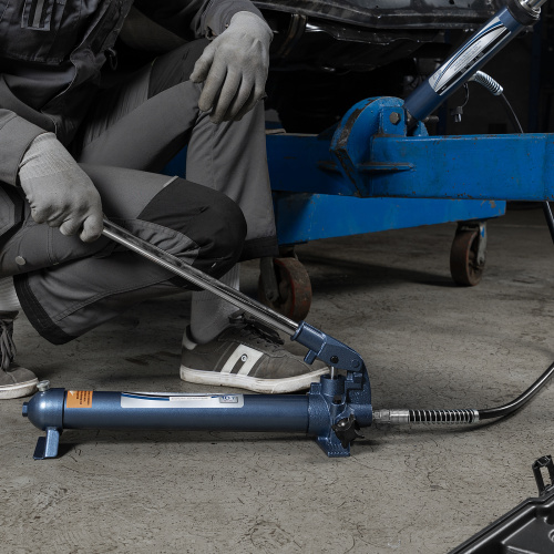 Растяжка гидравлическая, 10 т, набор из 17 предметов, 7 сменных насадок, в пластиковом кейсе на колесах Stels по ценам производителя в Москве с доставкой по всей России