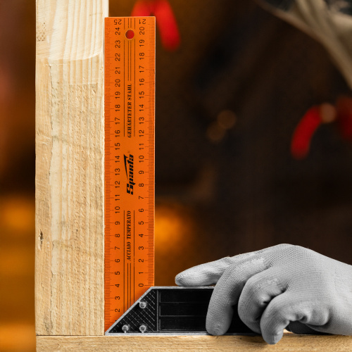 Угольник, 250 мм, металлический Sparta по ценам производителя в Москве с доставкой по всей России