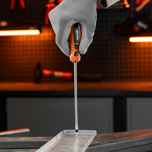 Отвертка "Point", SL5 х 150 мм, CS, двухкомпонентная рукоятка Sparta по ценам производителя в Москве с доставкой по всей России