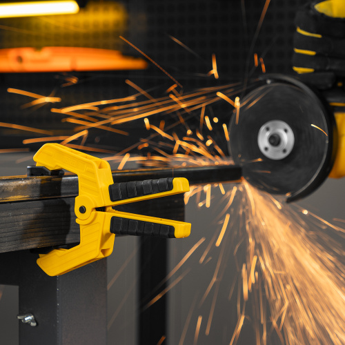 Струбцина клещеобразная, усиленная 65 х 50 мм, двухкомпонентные рукоятки Denzel по ценам производителя в Москве с доставкой по всей России