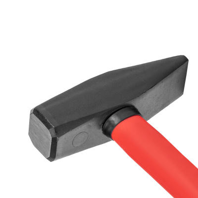 Молоток слесарный, 800 г, фибергласовая обрезиненная рукоятка Matrix по ценам производителя в Москве с доставкой по всей России